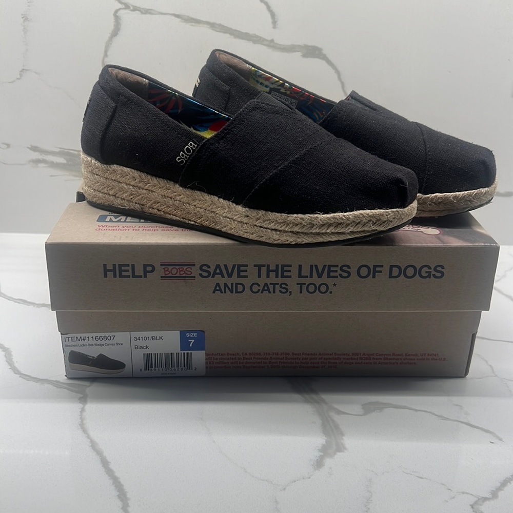 Black wedge